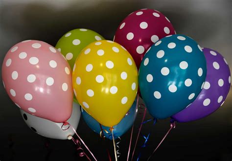 where to get balloons filled with helium.